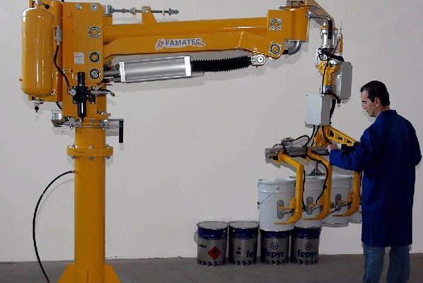 变频器在智能机械手上的应用