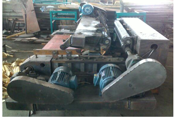 变频器在旋切机应用